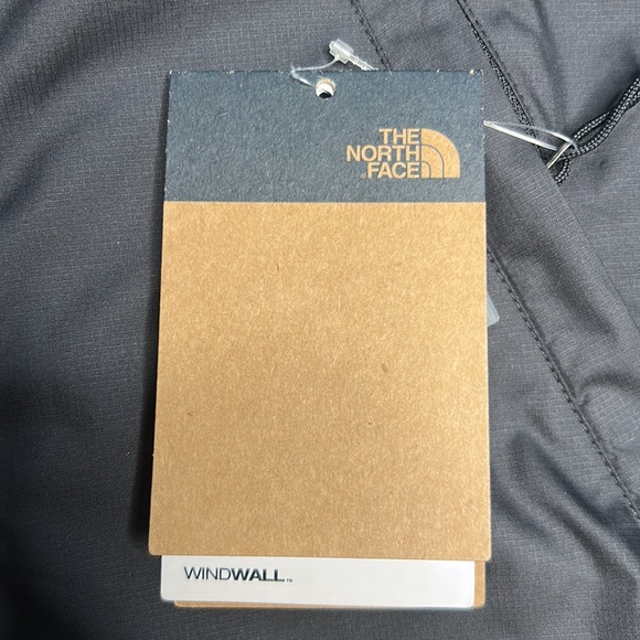 ❌SOLD OUT 😍The North Face Cyclone Windbreaker - Picture 7 of 7